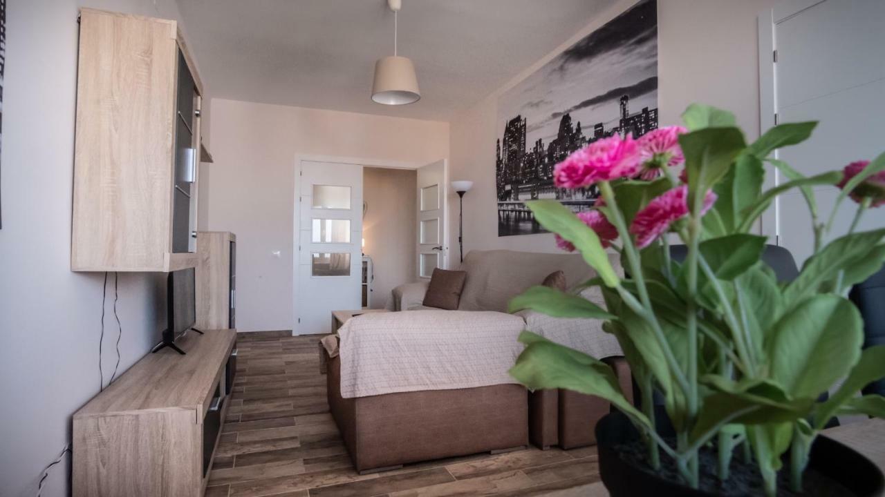 Apartamento Nuevo Con Encanto 拉瓜迪亚 外观 照片