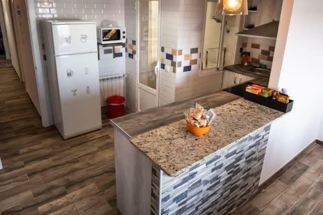 Apartamento Nuevo Con Encanto 拉瓜迪亚 外观 照片